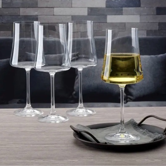 Mikasa Aline 16OZ White Wine Glass; Set of 4 - Picture 2 of 5